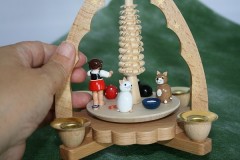 しろねこと茶ねこの表情が可愛い